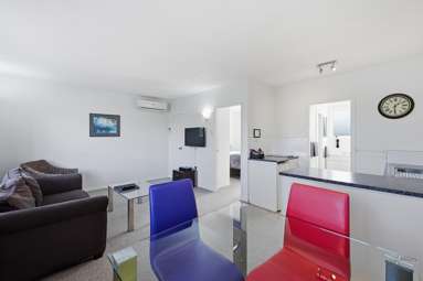 8/102 Tamamutu Street_4