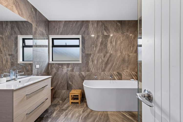 71 Hunter Drive Te Awa_13