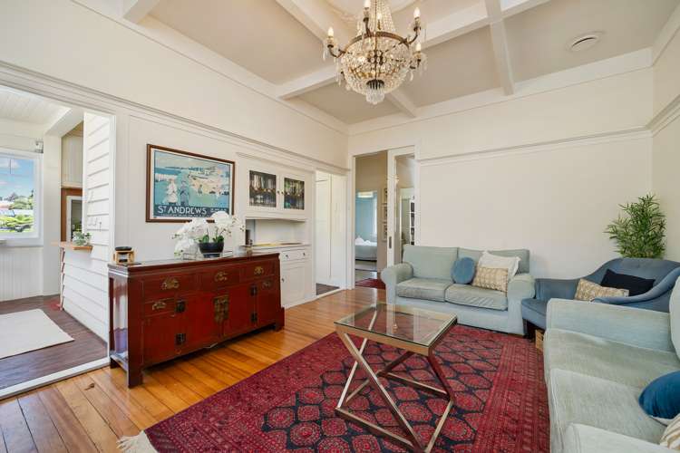 4 Summit Drive Mount Albert_14