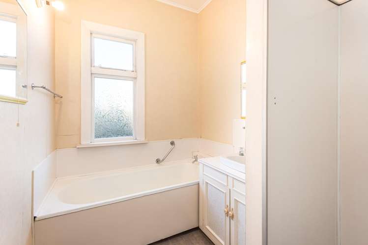 83 Blighs Road Strowan_11