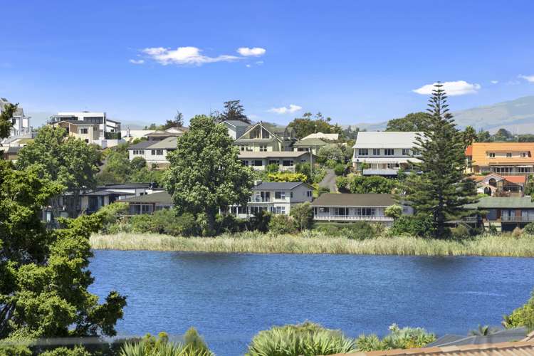 133 Lake Crescent Hamilton Lake_22