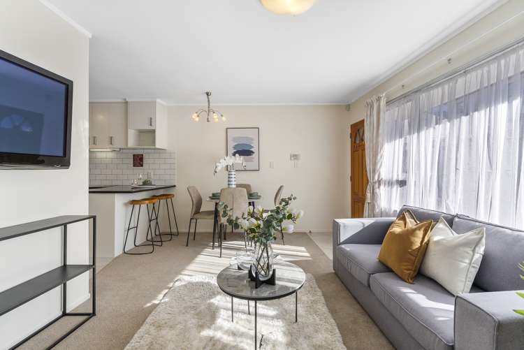 4/112 Gossamer Drive Pakuranga Heights_5