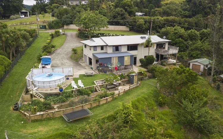 8 Brenton Place Whangamata_20