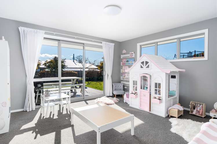 27 Heathfield Drive Mosgiel_18