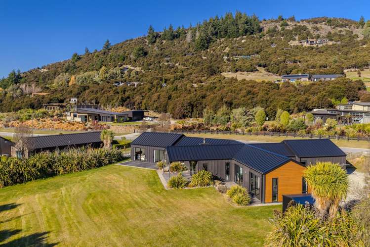 6 Hidden Hills Drive Wanaka_45