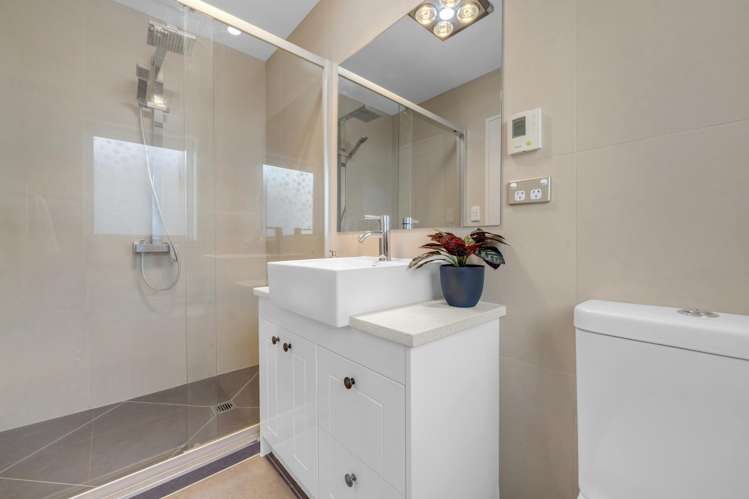 73 Rosewell Crescent Flat Bush_20