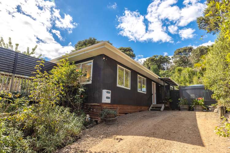 47 Whakarite Road Ostend_16