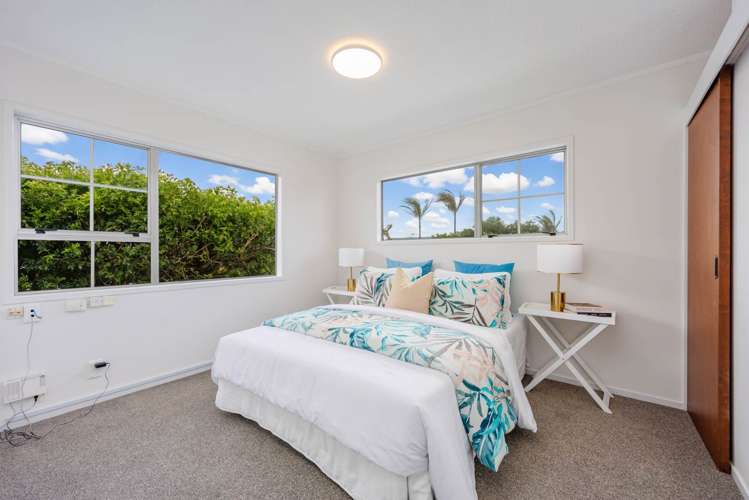 2/16 Jutland Road Takapuna_14