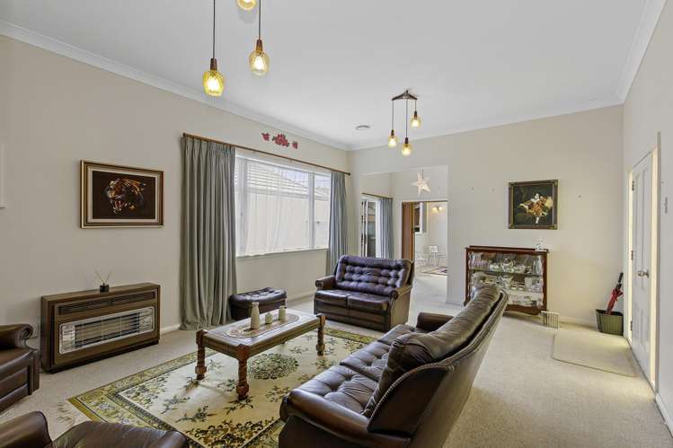 92 Pretoria Street Hutt Central_5