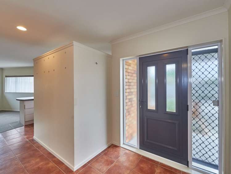 5 Barnes Court Roslyn_1