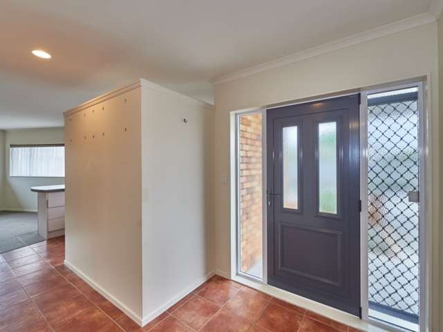 5 Barnes Court Roslyn_1