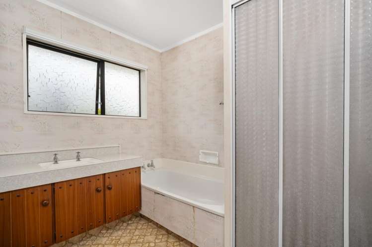 30 Emmett Street Greerton_15