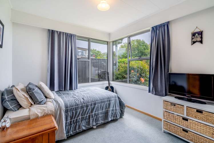 8 Trotter Street Riverton_12