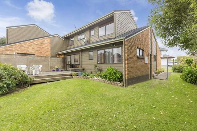 2/32 Charles Fox Place Saint Johns_1