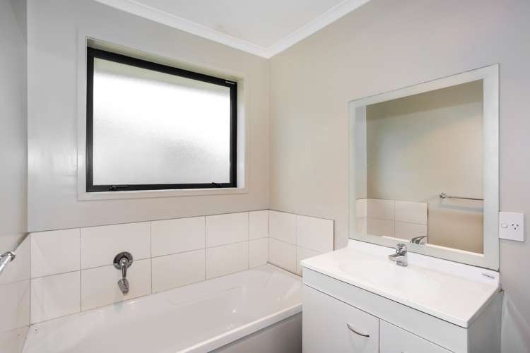 20 Mcgowan Rise Tuakau_15