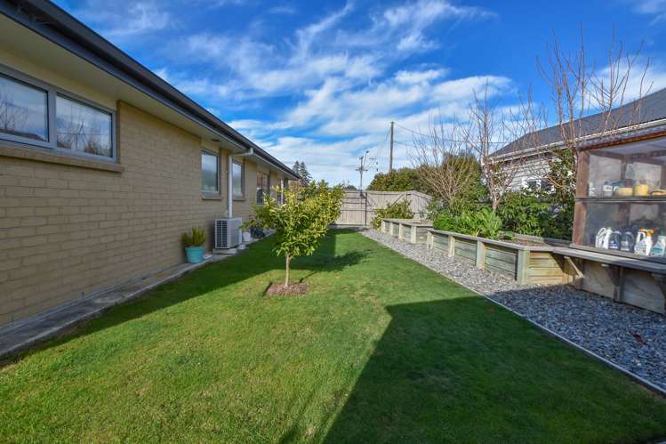 1 Walnut Lane Carterton_24