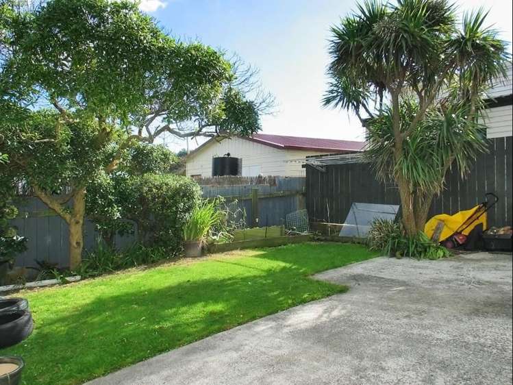 27 Lambley Road Titahi Bay_13