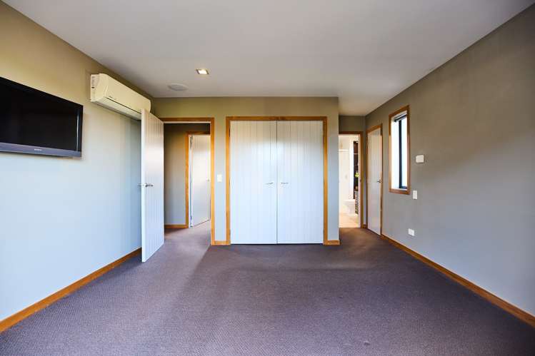 17 Fernloche Place Flat Bush_9