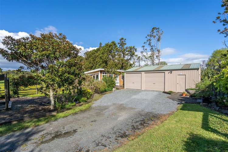 1021 Old North Road Waimauku_29