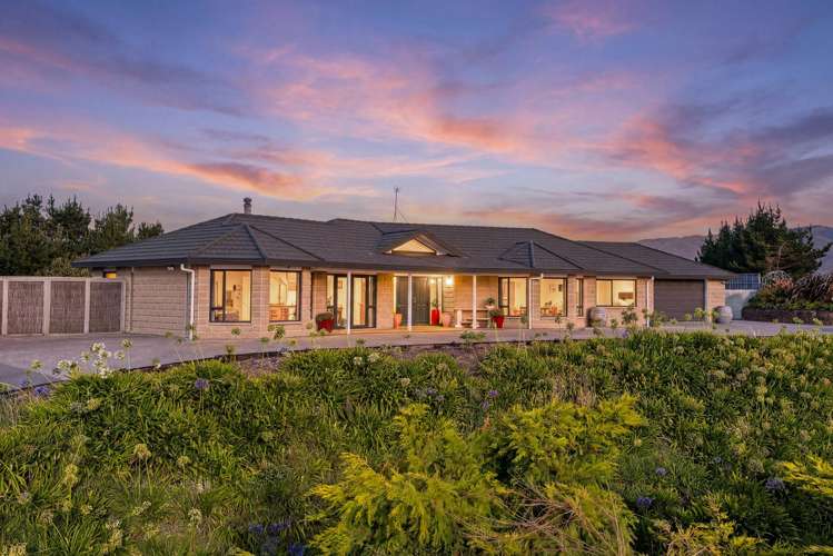 55 Pukenamu Road Te Horo_1