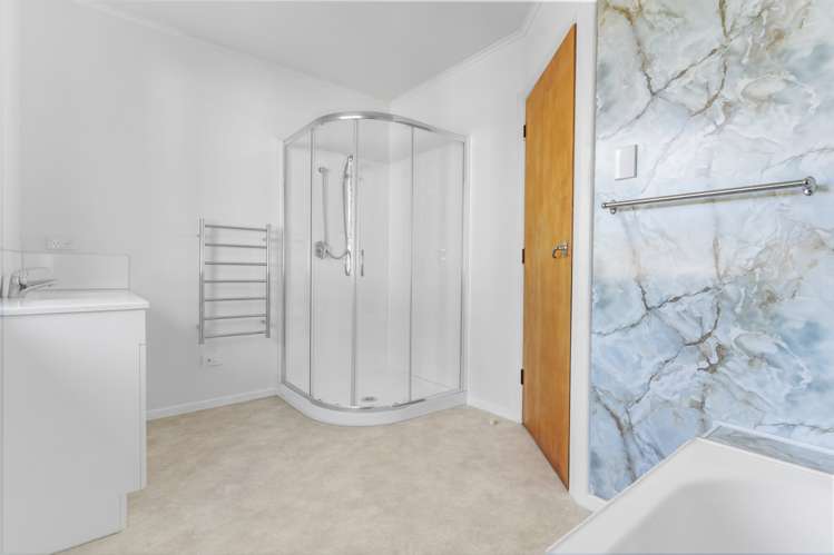 1/17 Fairclough Road Beach Haven_15