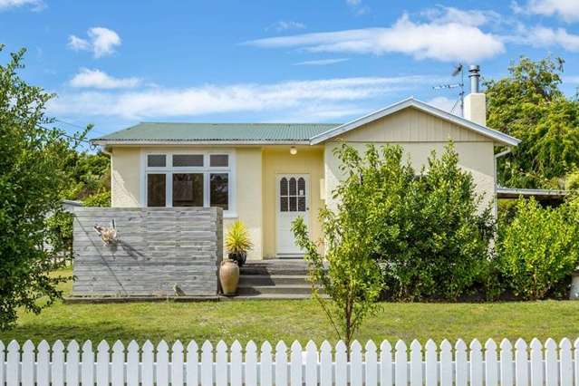 'If Wellington dies, we die': How historic town is handling the slump - and what buyers can get for $500K