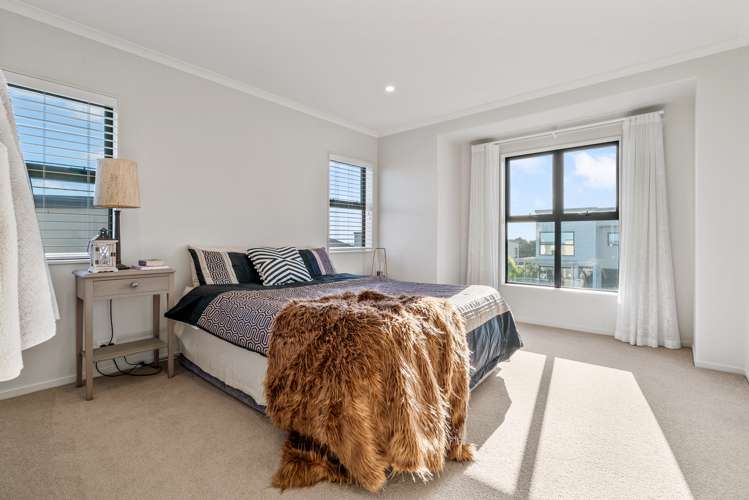 7 Matairangi Avenue Totara Heights_10