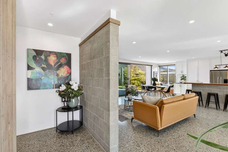 13 Isthmus Place Lake Hawea_7