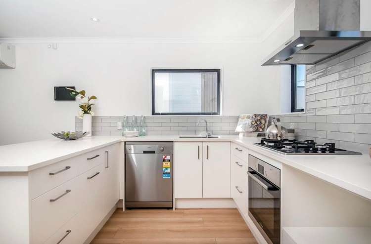 12D Ropata Avenue Pt England_3