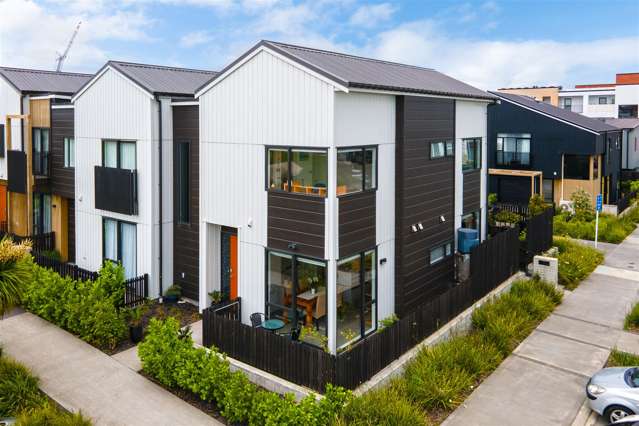 1/25 Sidney Wallingford Way Hobsonville_1