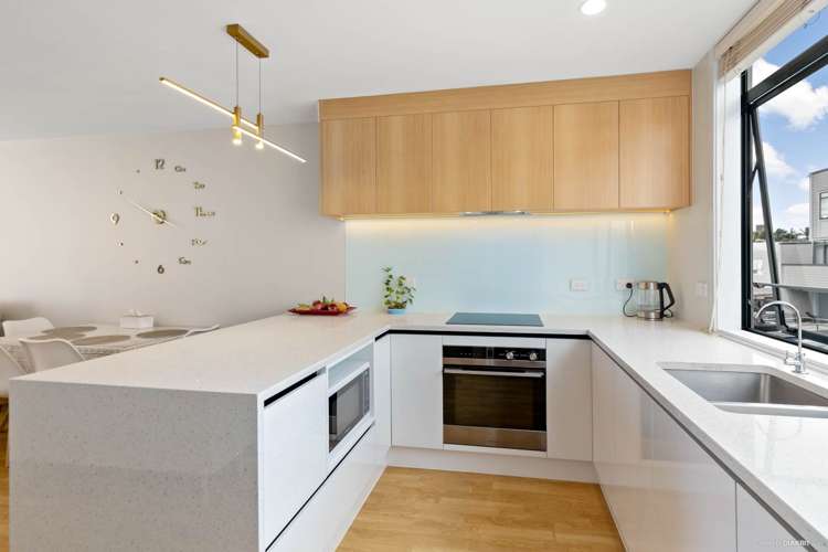 127b Queens Road Panmure_16