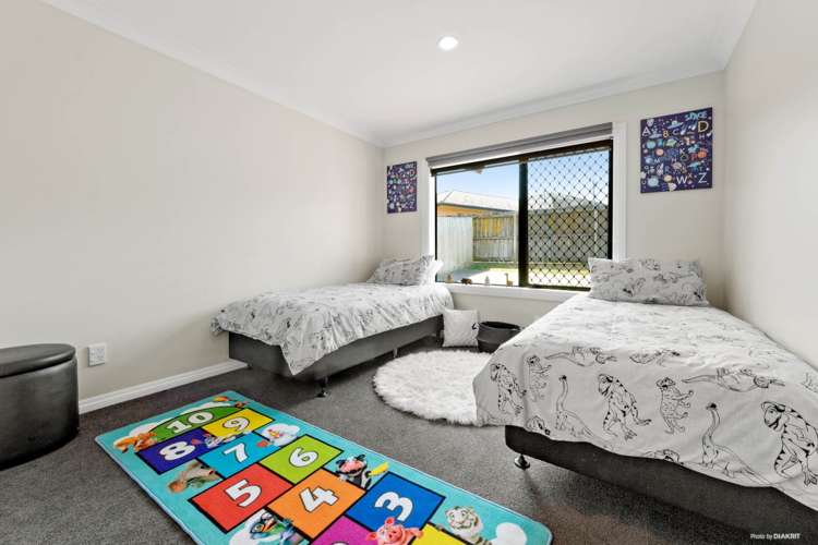 53 Hewlett Road Massey_12