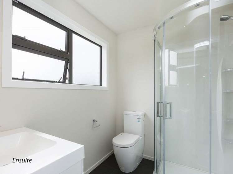 23 King Charles Drive Kingsley Heights_12