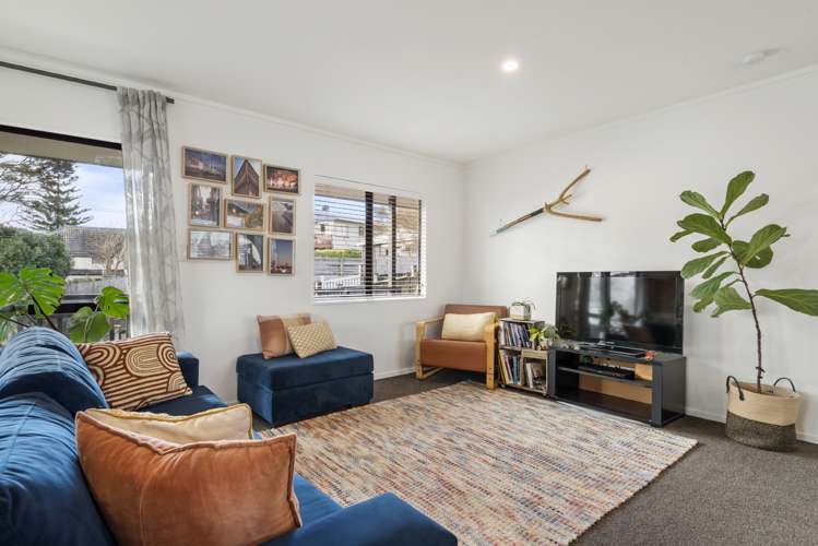 2/17 Drome View Place Beach Haven_8