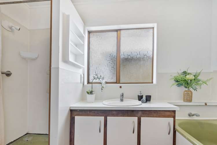 17 Edgewater Parade Waiuku_8