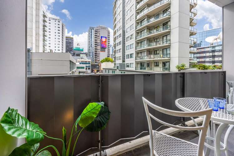 307/17 Vogel Lane Auckland Central_10