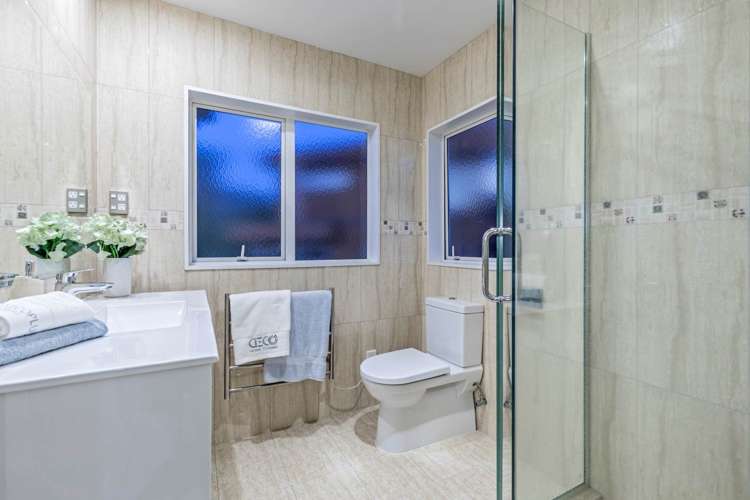 16 Zara Court Windsor Park_47