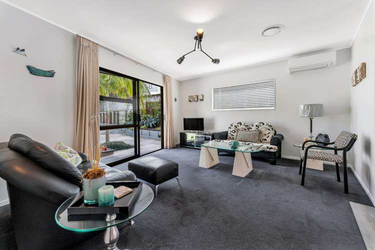 2/2 Patons Road Howick_4