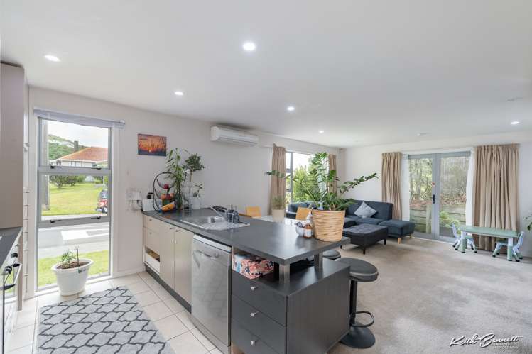 18a Franklyn Road Tawa_3