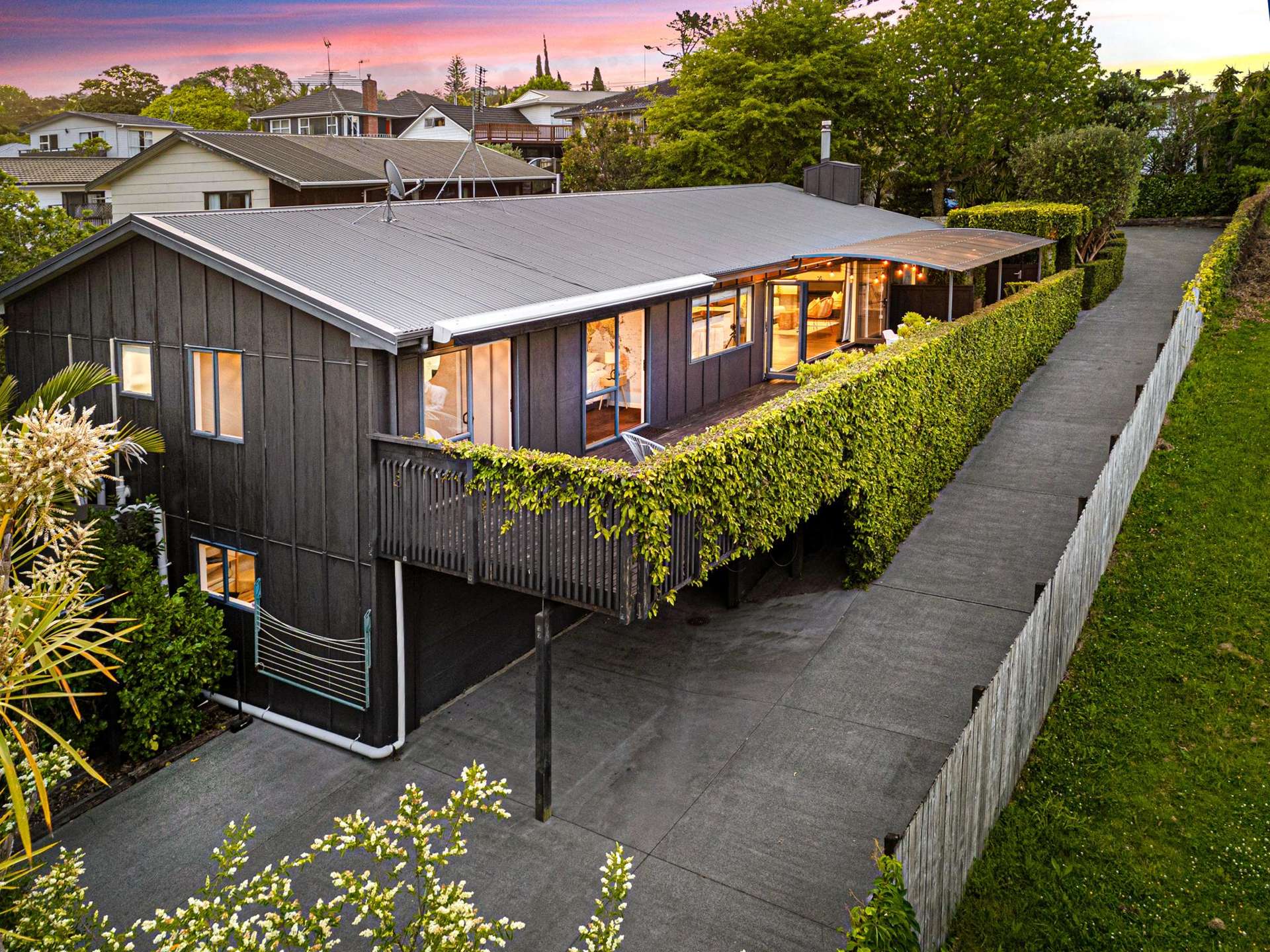 61A Fairmount Road Titirangi_0