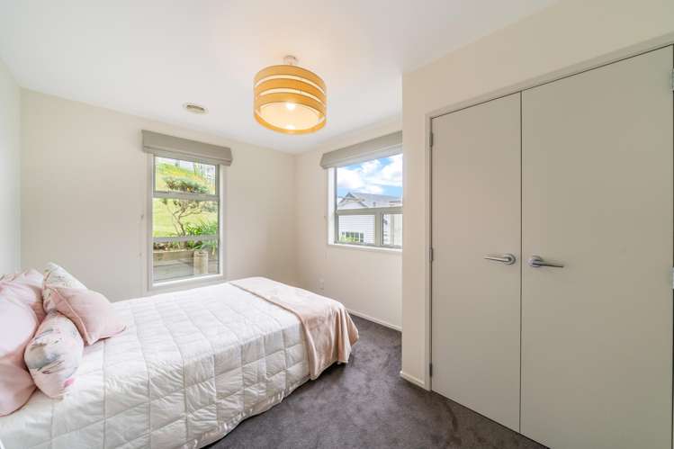10 Hollyford Place Aotea_9