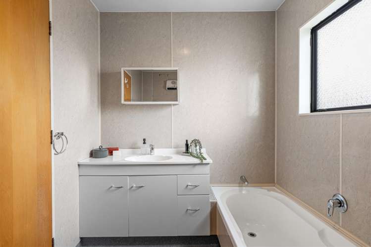 33 Starveall Street Brightwater_7