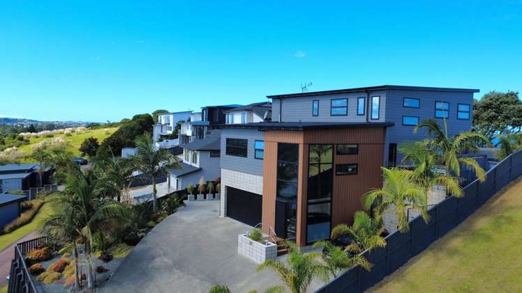 57 Hawaiian Parade Arkles Bay_28