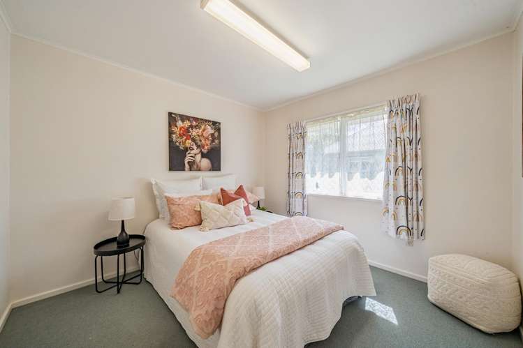 11 York Avenue Heretaunga_12