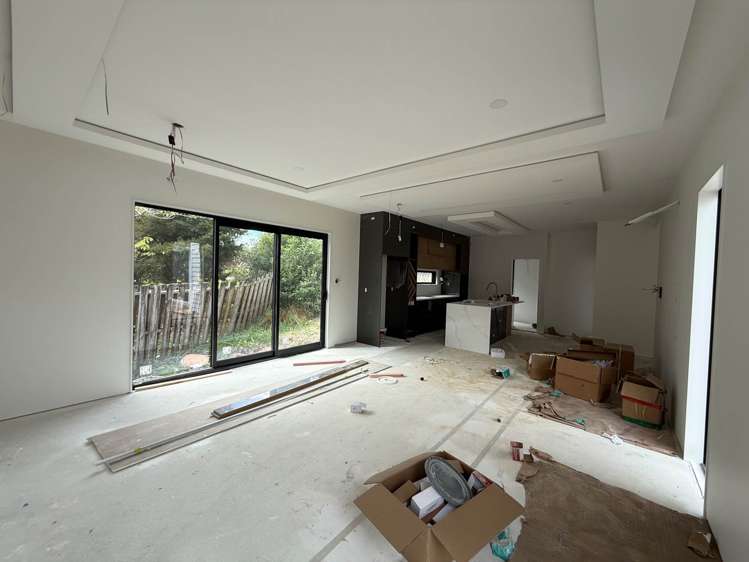 16 Furlough Road Papakura_9