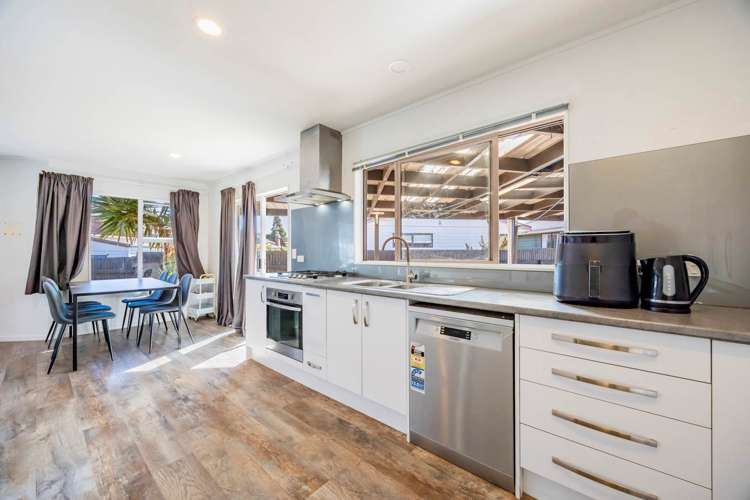 43A Graham Avenue_5