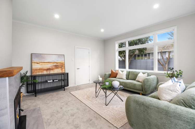 87 Racecourse Road_2