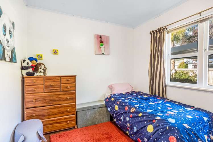 6 Isel Place Stoke_12