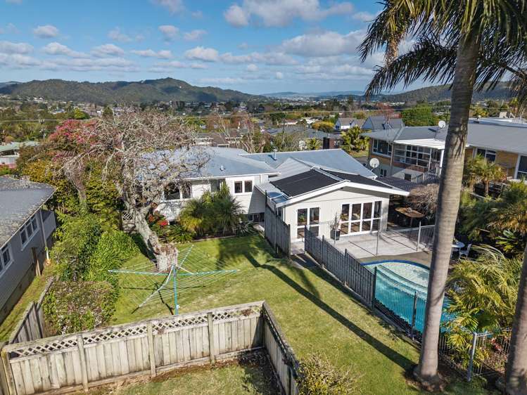 5 Hoey Street Te Kamo_24
