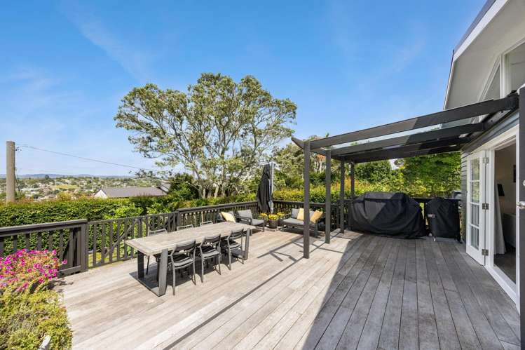 95 Royal Road Massey_15